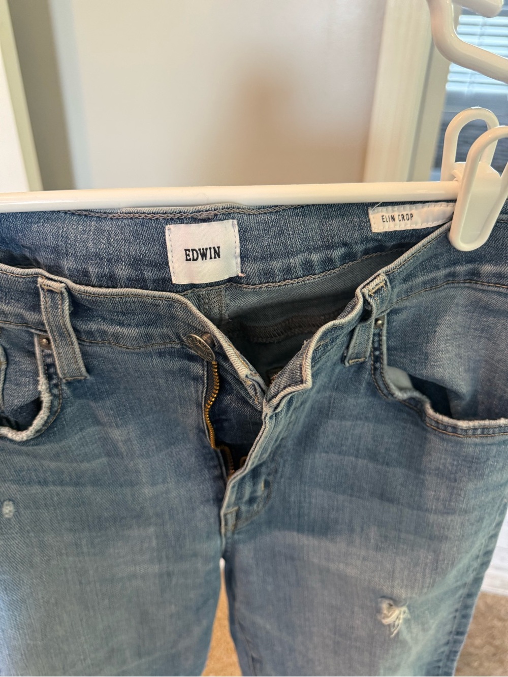 EDWIN Elon Crop Jeans size 29